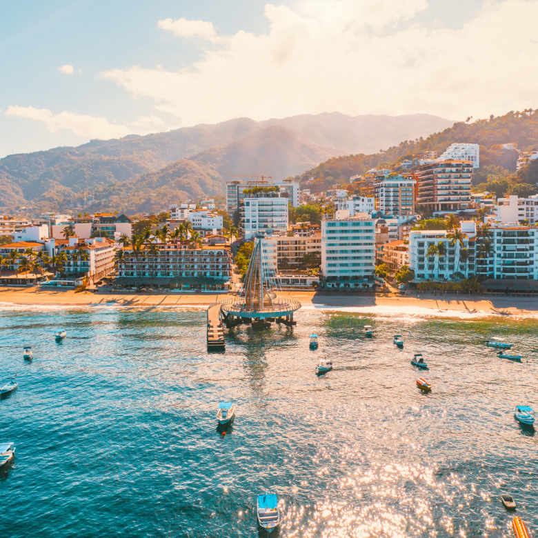 🏖️ 10 Reasons People Are Moving to Puerto Vallarta Right Now